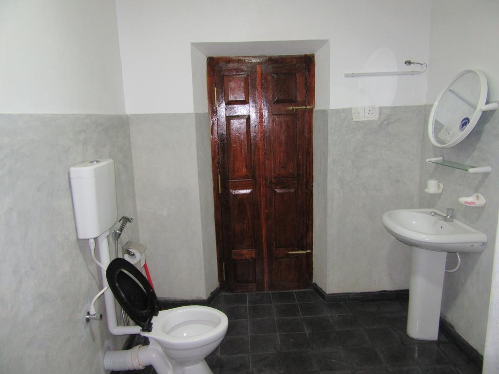 The Colonial Villa Midigama East Exterior foto